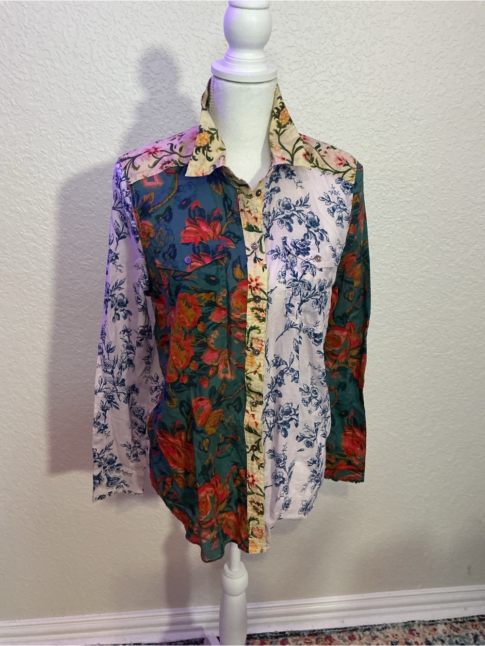 Sundance Floral Patchwork Button-Down Shirt - Green, White & Blue (B6)